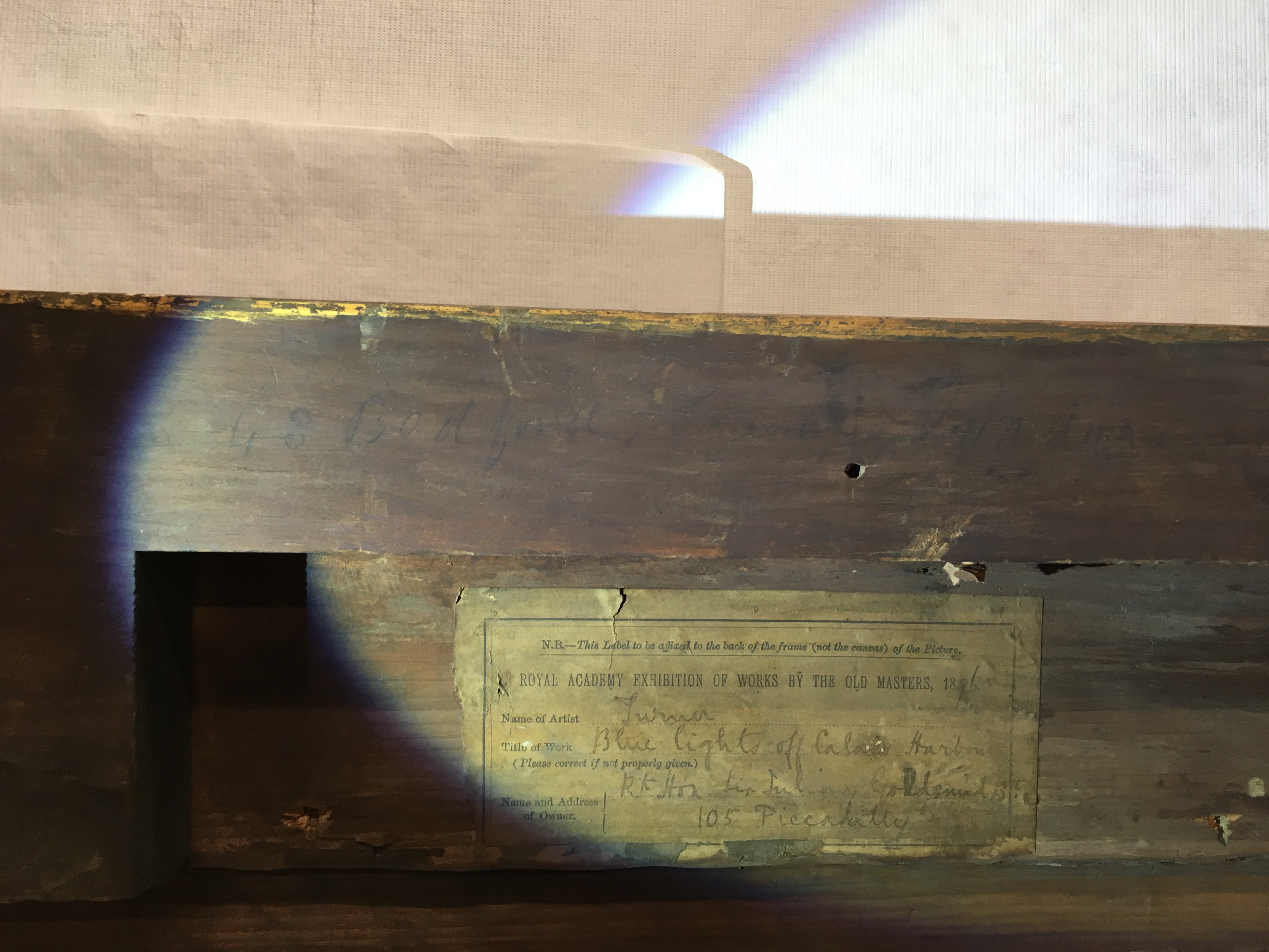 mnr/MNR00862/MNR862_CopyrightMuseeDuLouvre_ CadreRevers _ DetailInscription_ Etiquette3.JPG